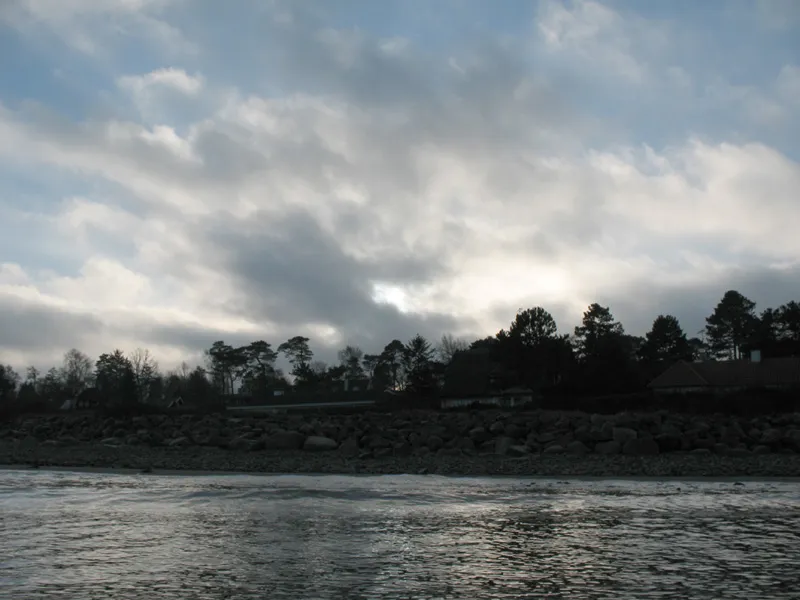 Sun at noon - It's barely above the horizon